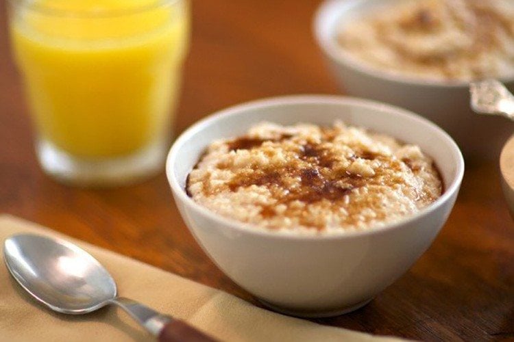 Slow Cooker Creamy Almond Oatmeal