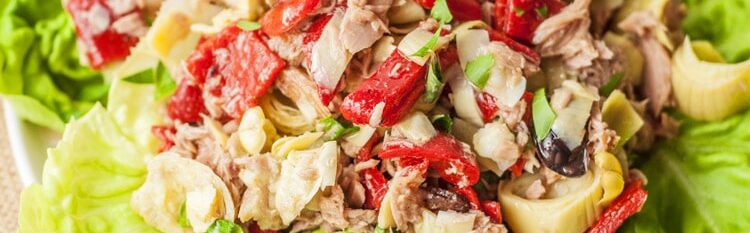 Mediterranean tuna salad, one of the most delicious Mediterranean diet recipes.