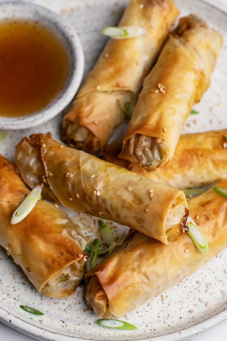 Phyllo Pastry Spring Rolls with Pork and Asian-Style Seasoning – Eat Well