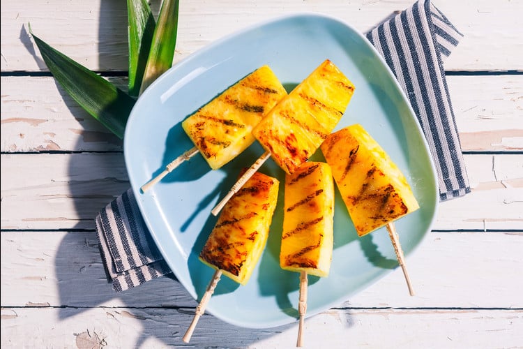 grilled pineapple skewers fruity dessert