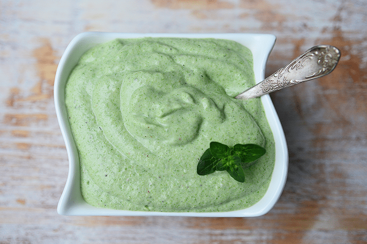 Creamy-Avocado-Spinach-Dip