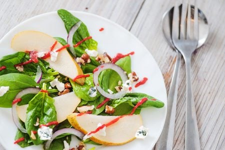 Spinach and Pear Salad with Raspberry Vinaigrette Spinach and Pear Salad with Raspberry Vinaigrette