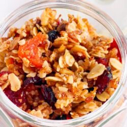 sweetly spiced granola