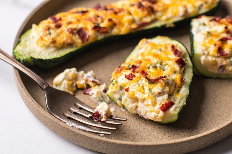 jalapeno popper zucchini boats