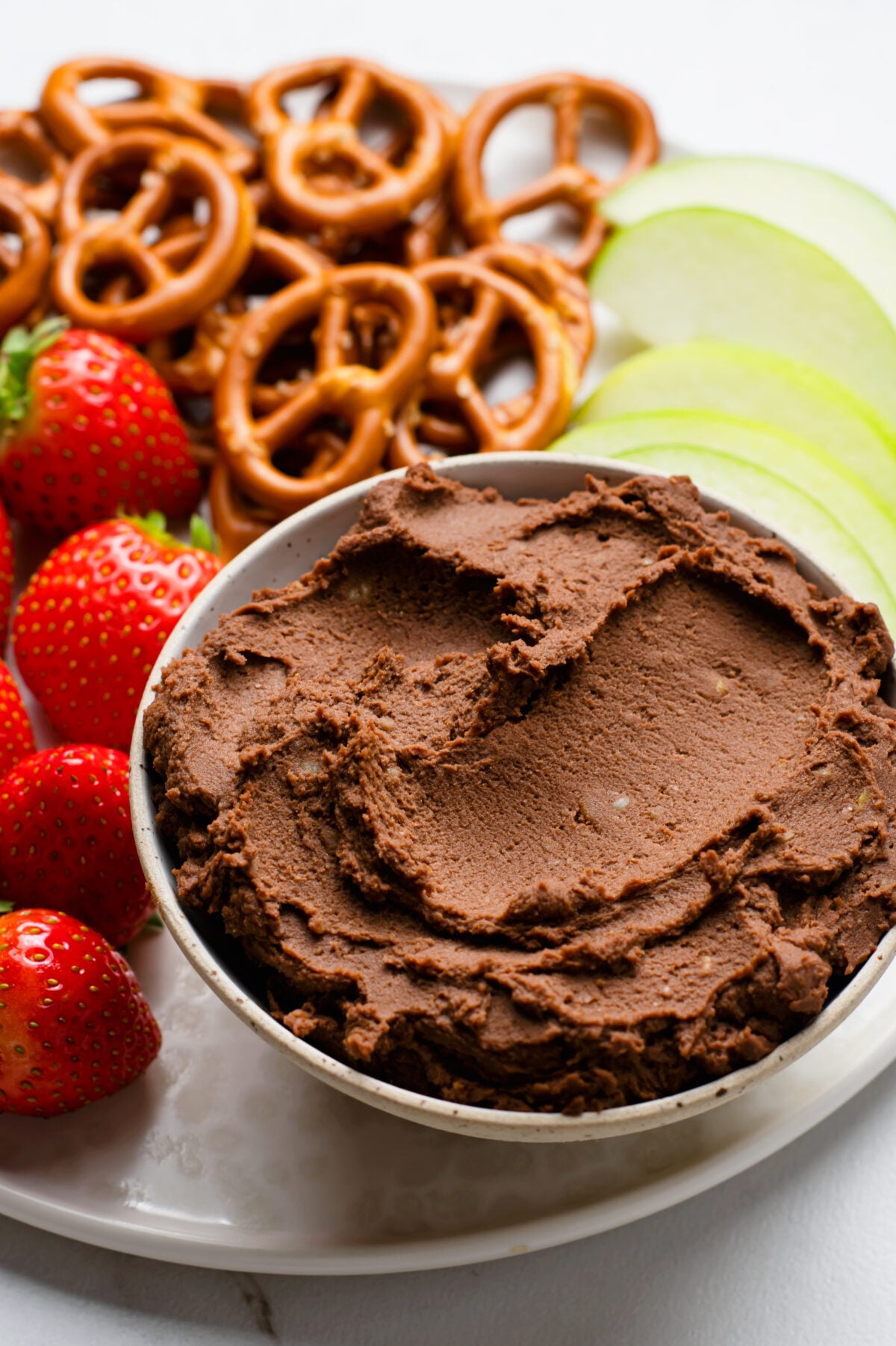Make this healthy chocolate hummus dip for a healthy snack or dessert!