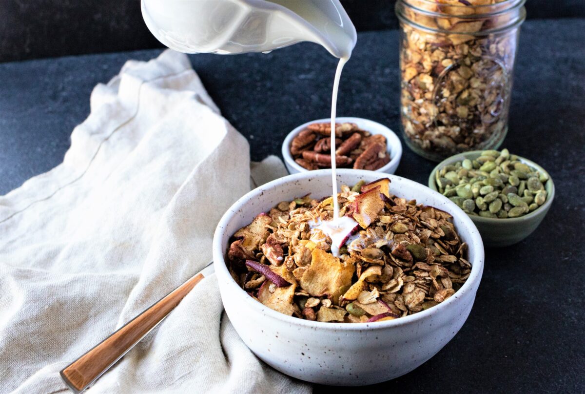 Eating cinnamon can help lower blood sugar naturally.