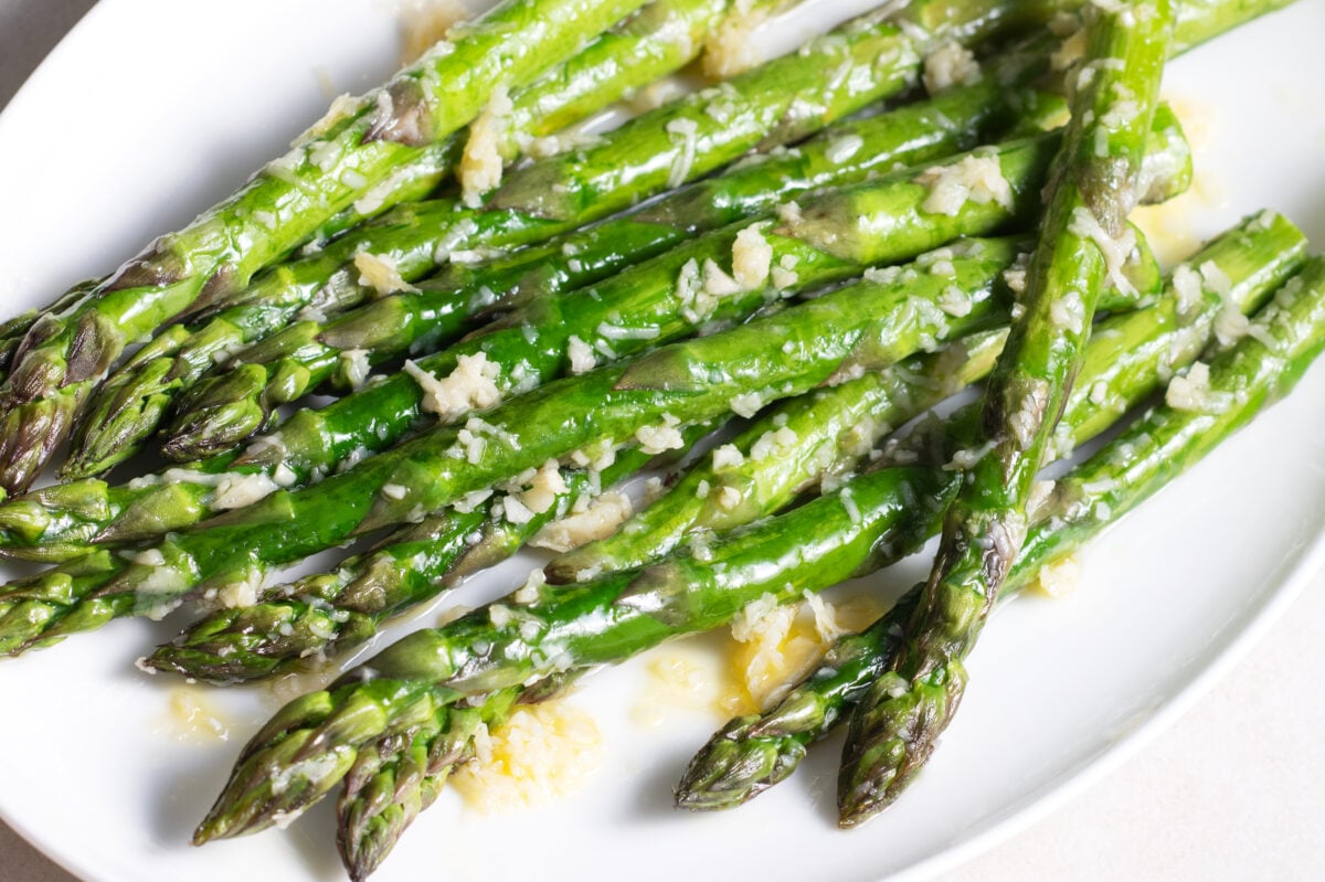 low carb side dish: parmesan asparagus