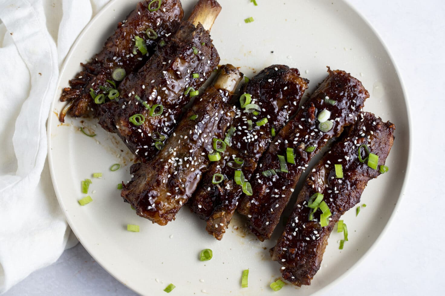 Fall-Off-the-Bone Slow Cooker Sesame Ginger Ribs