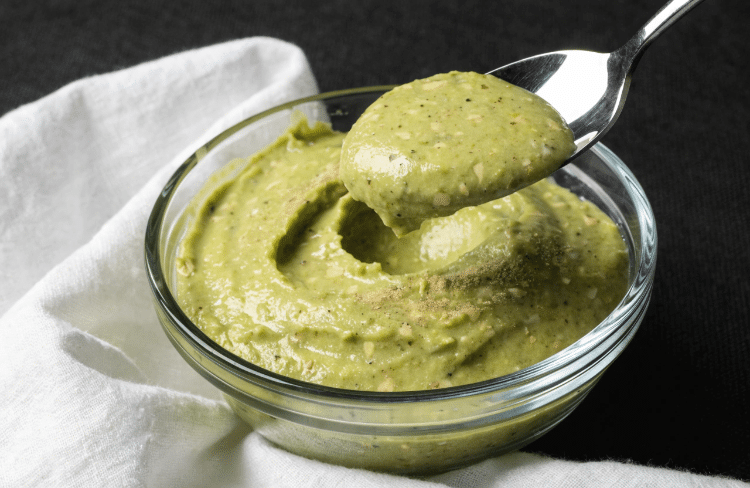 simple garlic avocado spread